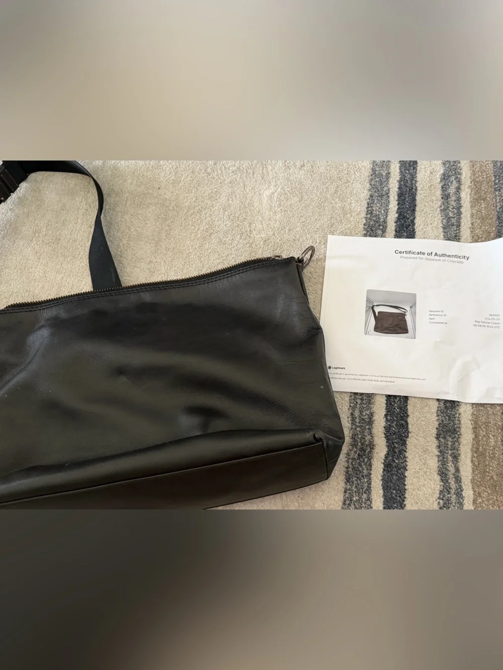 Coach Black Leather Crossbody Messenger Bag with Front Zip strap missing clip
